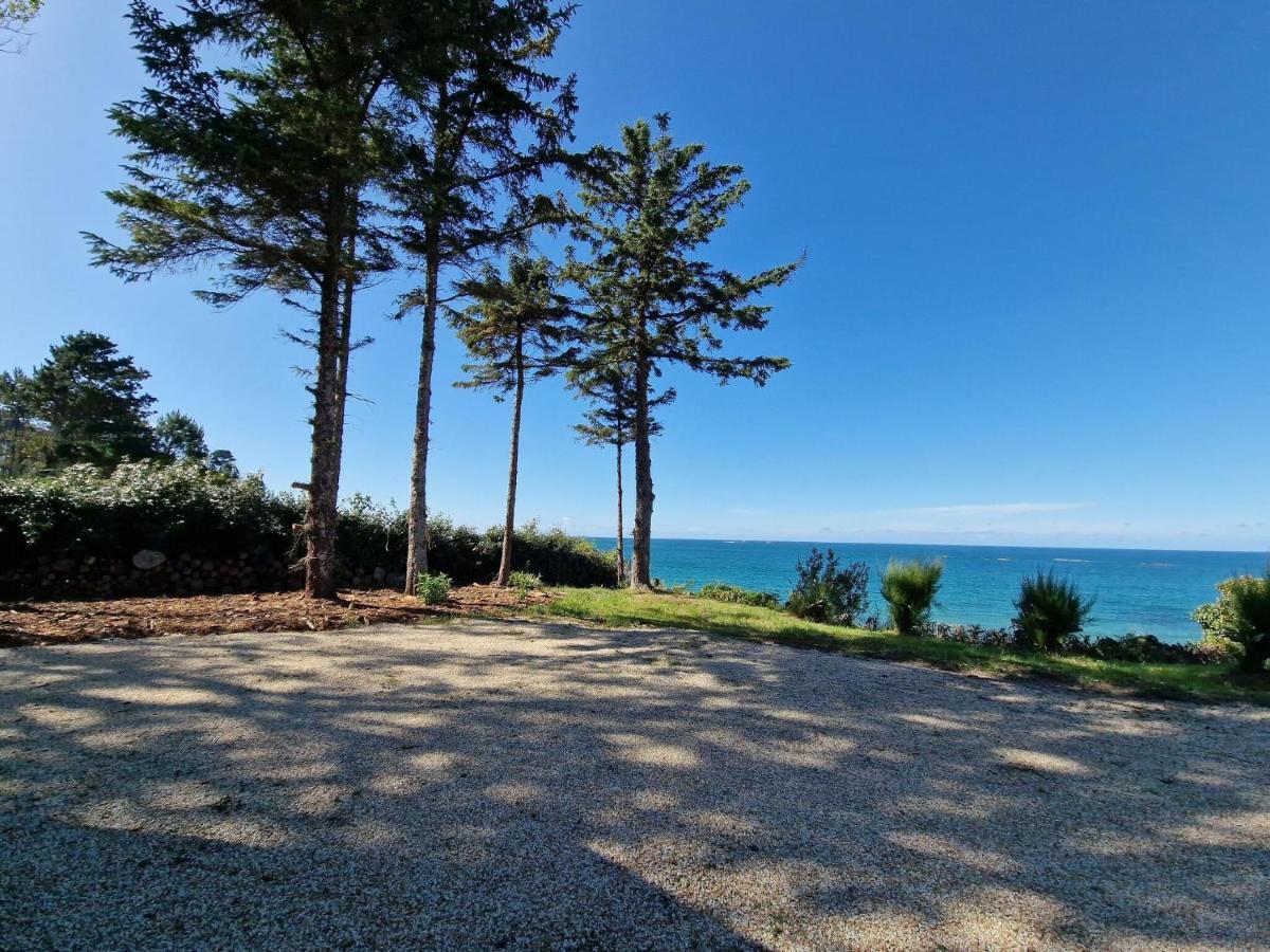 Breton Holiday Home With Sea View, ปลูกาส์นู ภายนอก รูปภาพ